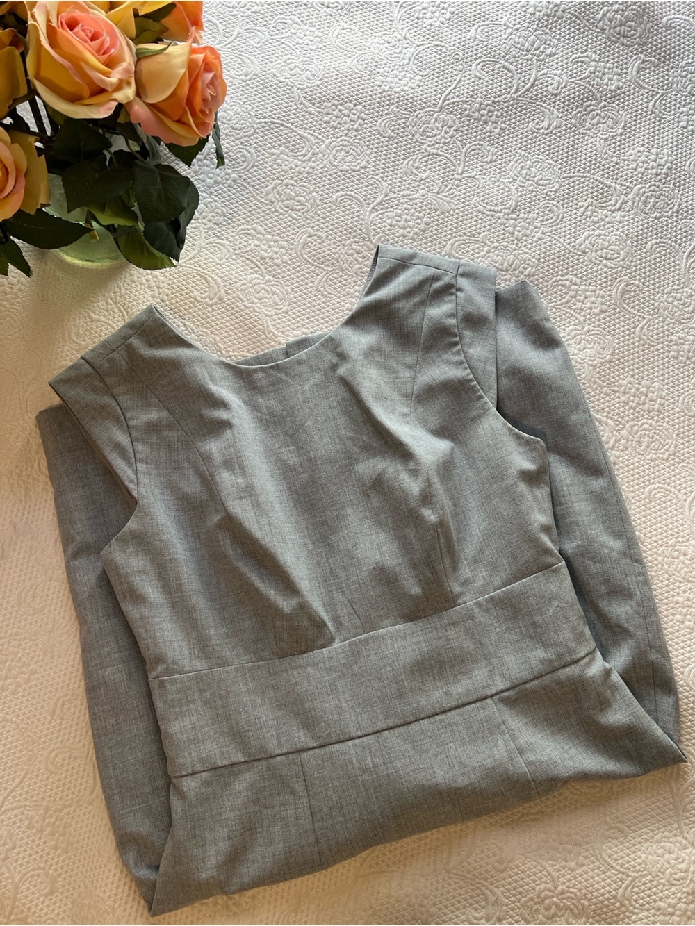 Classic Sleeveless Gray Sheath Dress - Professional Workwear